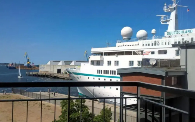 Nice Holiday Home With Port View