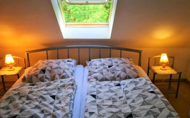 Attic Oelsnitz am Hegebach mit Netflix und Parkplatz Self Check-in