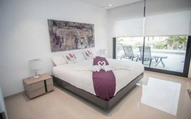 Villa Deluxe La Marina Beach