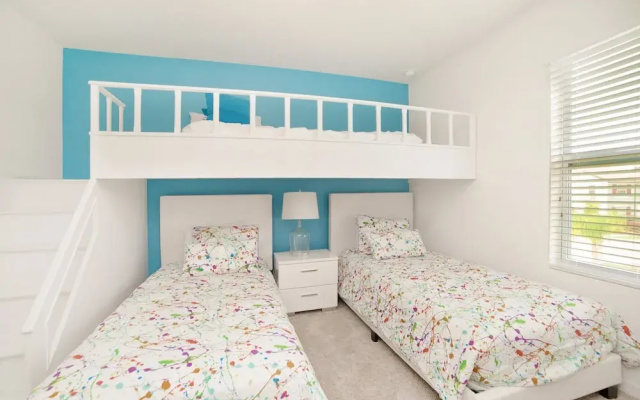 5 Bedroom Solterra Townhome