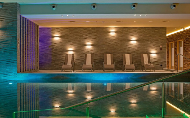 Peaks Place Apartment-hotel Spa Laax