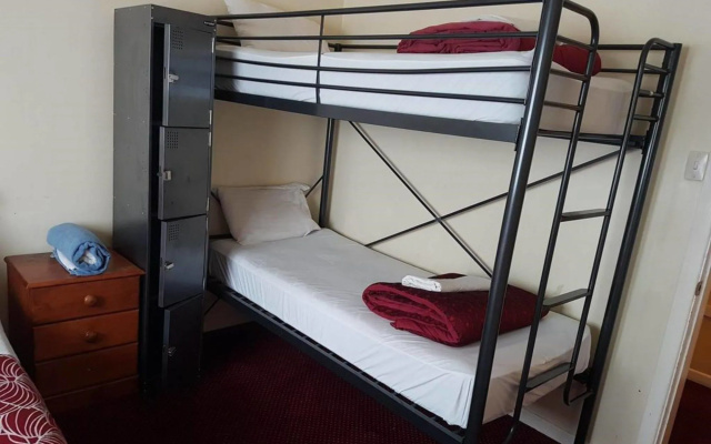 Freemans Backpackers