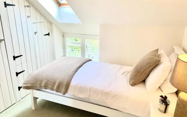 Stable Cottage