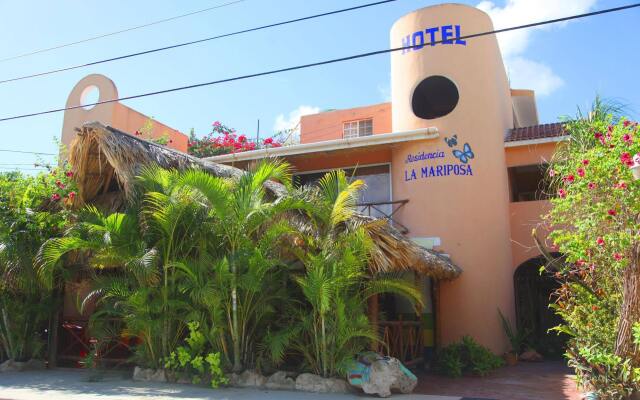 Hotel Residencia La Mariposa вид на фасад