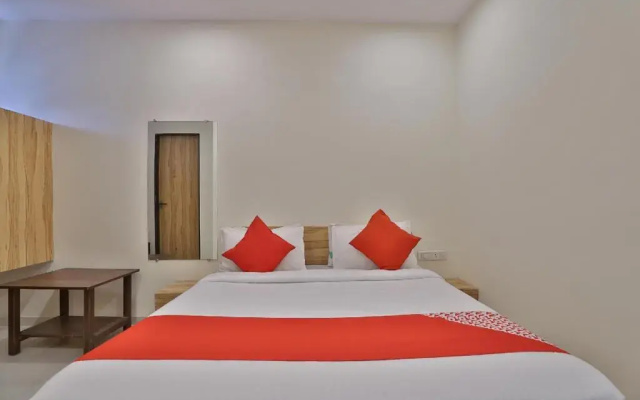 Hotel Radhanand by OYO Rooms