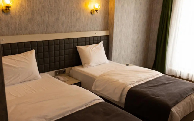 Otel 28