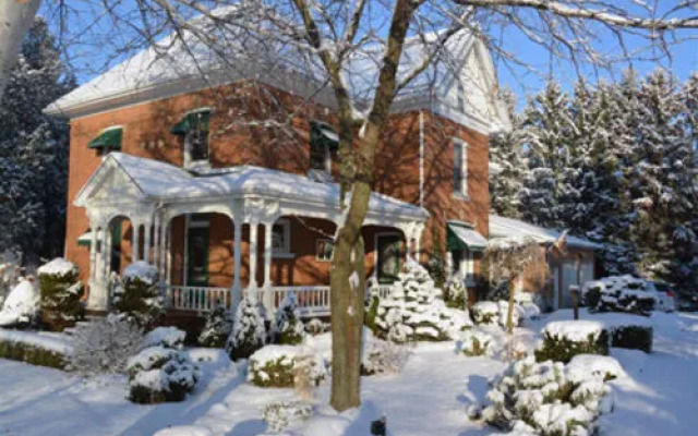 The Country Doll House B&B