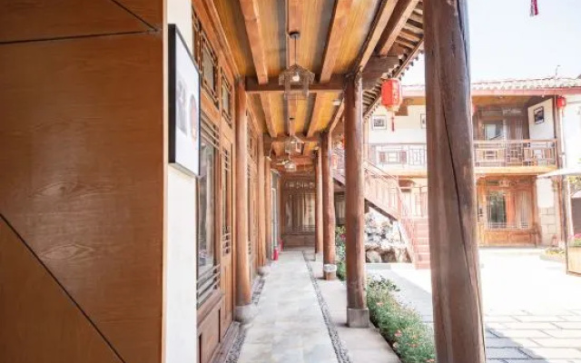 Lijiang Manmin Luo Boutique Inn