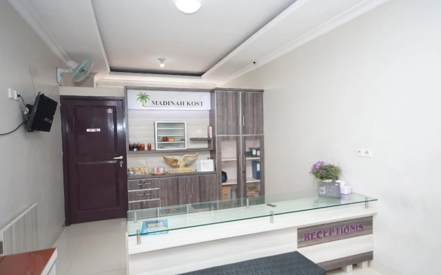 Super OYO 270 Madinah Residence Syariah