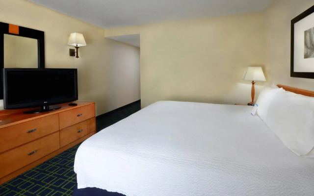 Fairfield Inn by Marriott Greensboro Airport