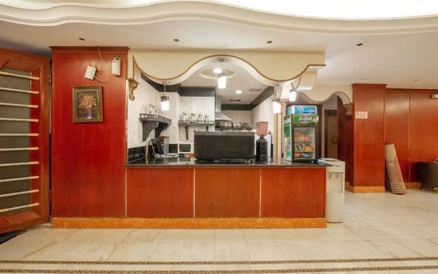 OYO 148 Shathi Almas hotel suites