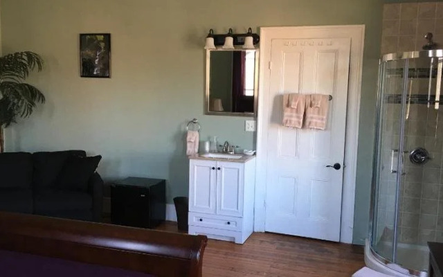 Cook Mansion Bed & Breakfast