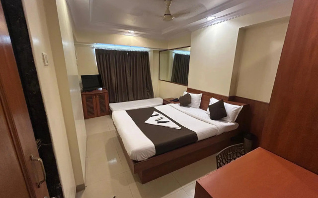 OYO Rooms Exhibition Center Goregaon (BCEC)