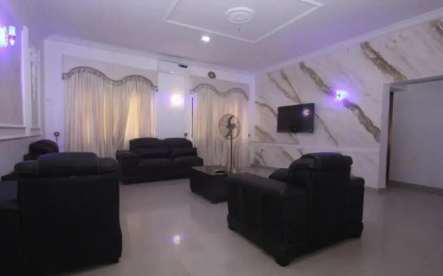 White House Service Apartment