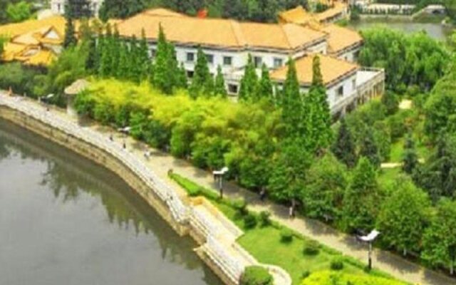 Yunnan Zhenzhuang Guest House