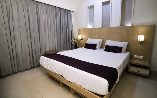 Hotel Monarch Guestline in MIDC Rabale, Navi Mumbai