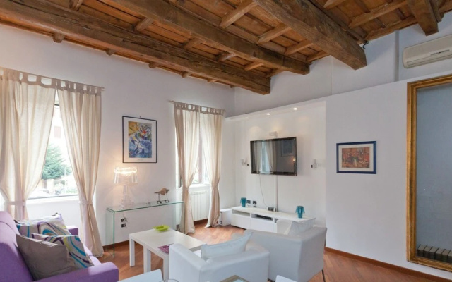 Rental In Rome Paglia Apartment