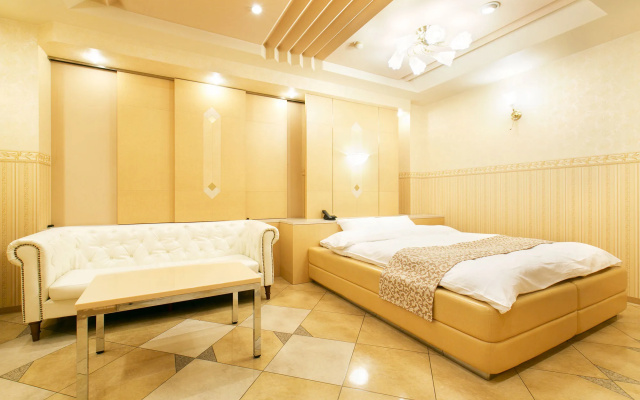 Hotel Luna Sennan - Adults Only