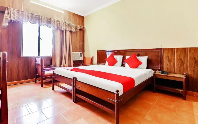 OYO 29077 Hotel Ratandeep