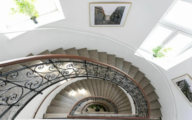 Studio-Apartment between Schoenbrunn & the City Center (09)