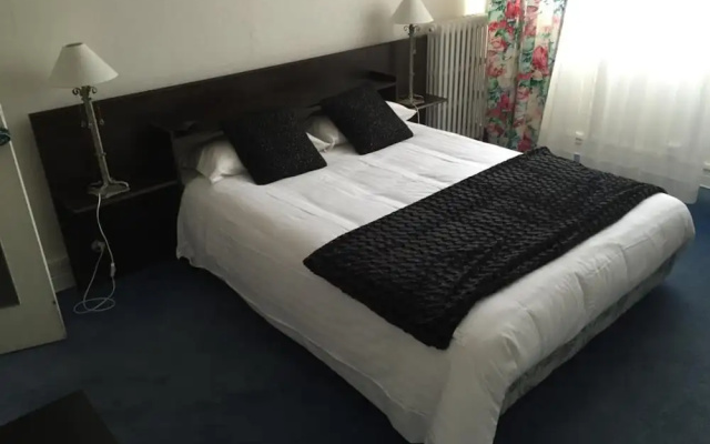 Hotel Joly