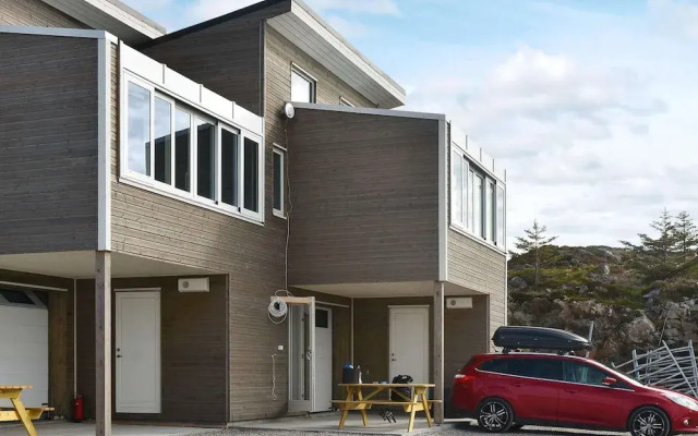 6 Person Holiday Home in Dyrvik