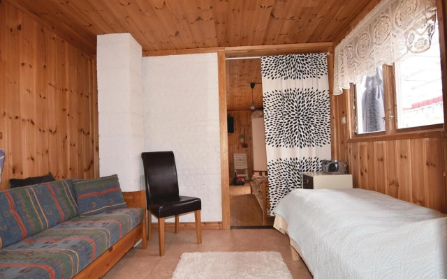 Amazing Home in Hammarö With 2 Bedrooms