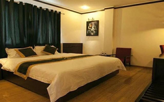 Cham Hotel