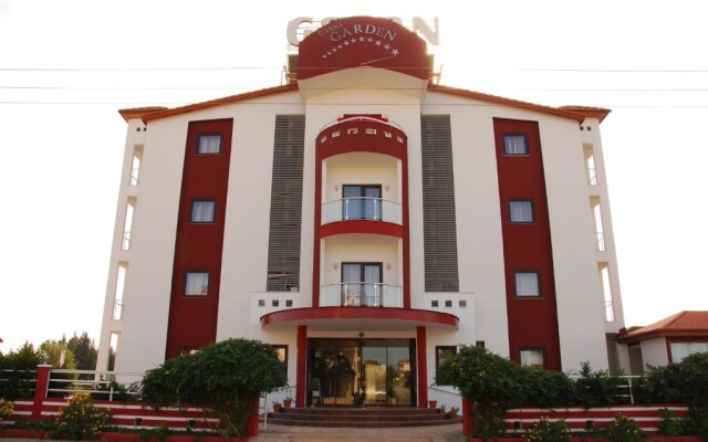 Carna Garden Hotel вид на фасад