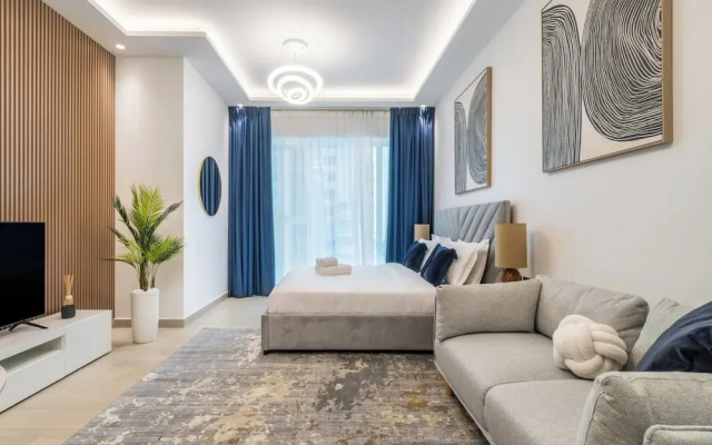 Elegant studio in Me Do Re Tower