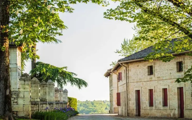 Chambres dHôtes du Château du Grand Mouëys