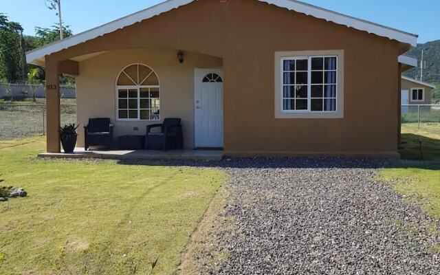 Отель Timeless Vacation Home Ямайка, Монтего-Бей - отзывы, цены и фото номеров - забронировать отель Timeless Vacation Home онлайн вид на фасад