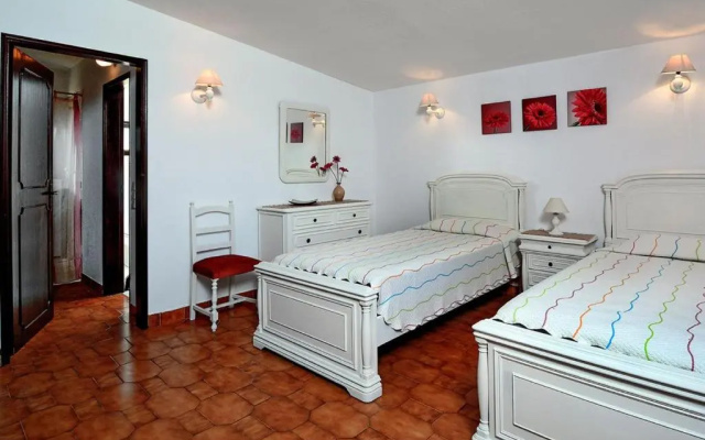 417 Villa Beatriz
