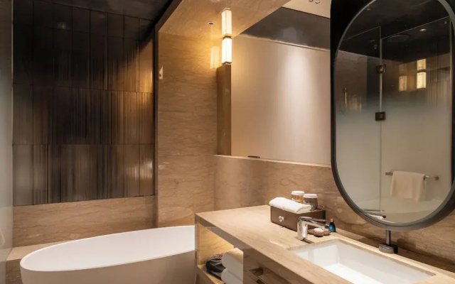 Wuzhou Sports Center Hotel