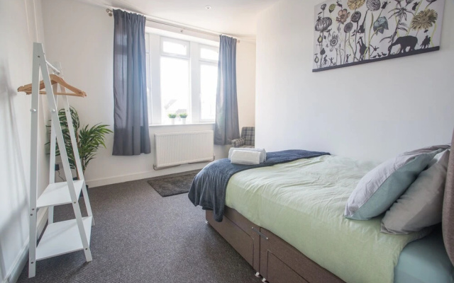 Short Stay Bristol - Two Mile Hill Apartment