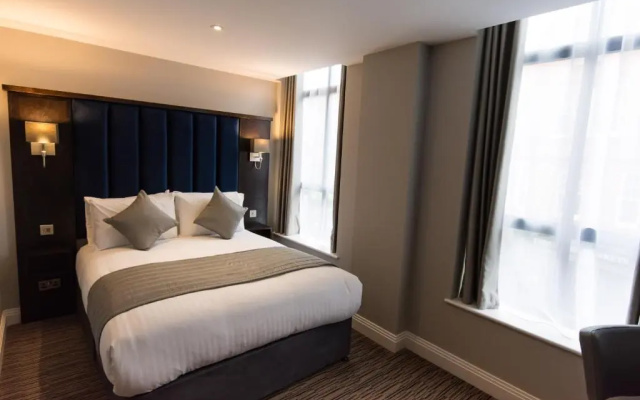 St Nicholas Hotel