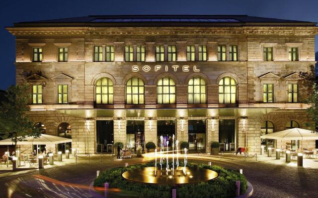 Отель Sofitel Munich Bayerpost вид на фасад