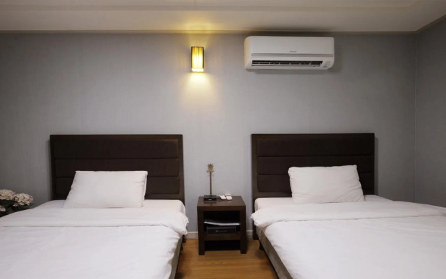 Jeju Airport Hotel