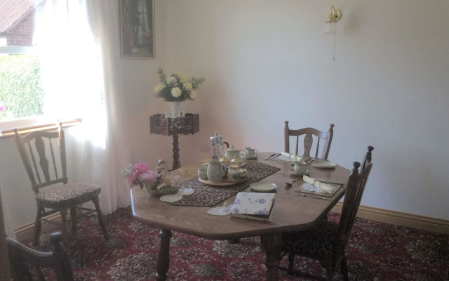 Laurel Lodge