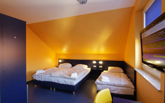 Bed'nBudget Expo-Hostel Rooms