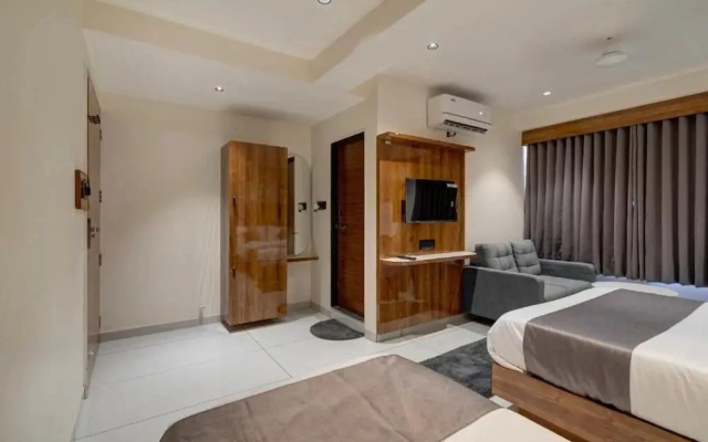 Hotel Shrimad Villa Gandhinagar