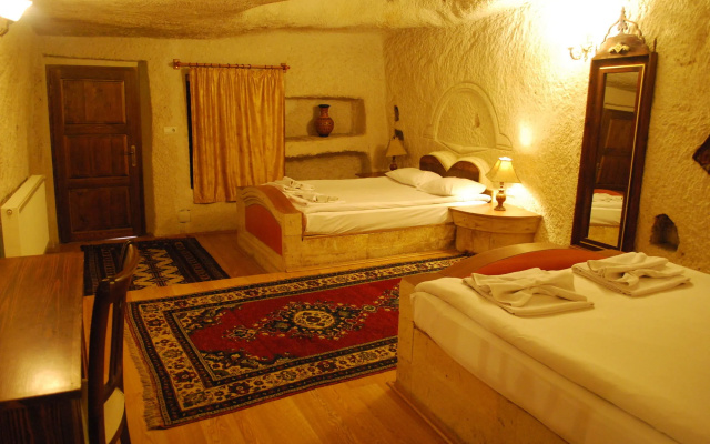 Lalezar Cave Hotel