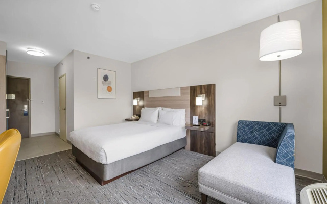 Holiday Inn Express Hotel & Suites Edmonton South by IHG