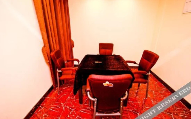 VIVA Hotel (Rongchang Commercial Center)
