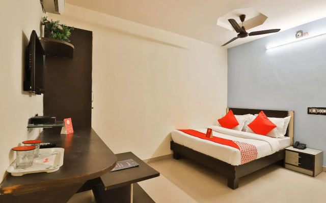 Collection O 8376 Hotel Angel Plaza