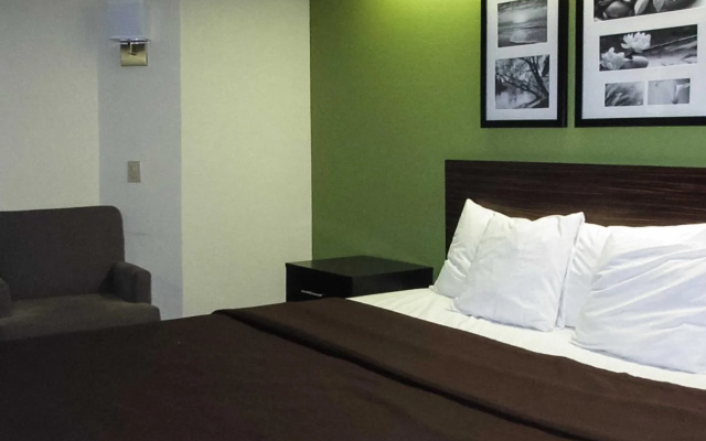 Ramada by Wyndham Albany GA