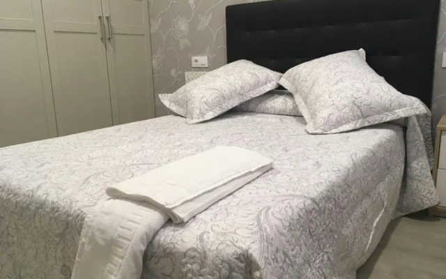 Apartamento .Expectacular,céntrico,nuevo 5 min a pie de la Laurel