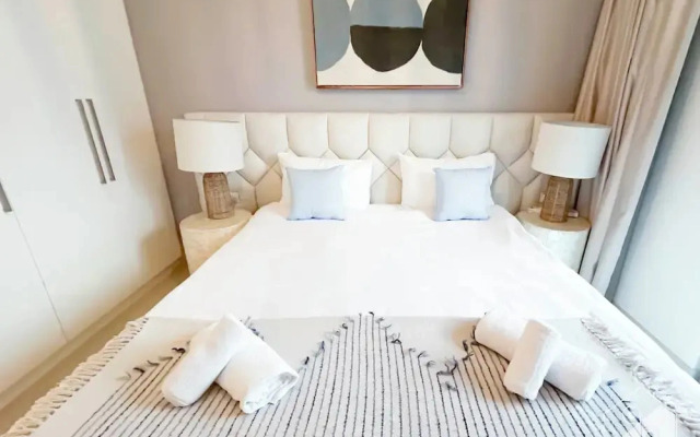 Luxury at Burj Crown Downtown Balcony & View