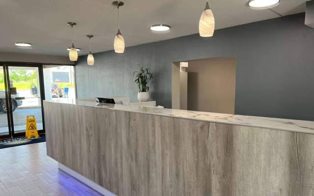 Days Inn by Wyndham Cincinnati East