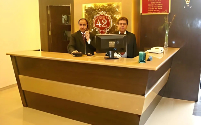 Hotel 42